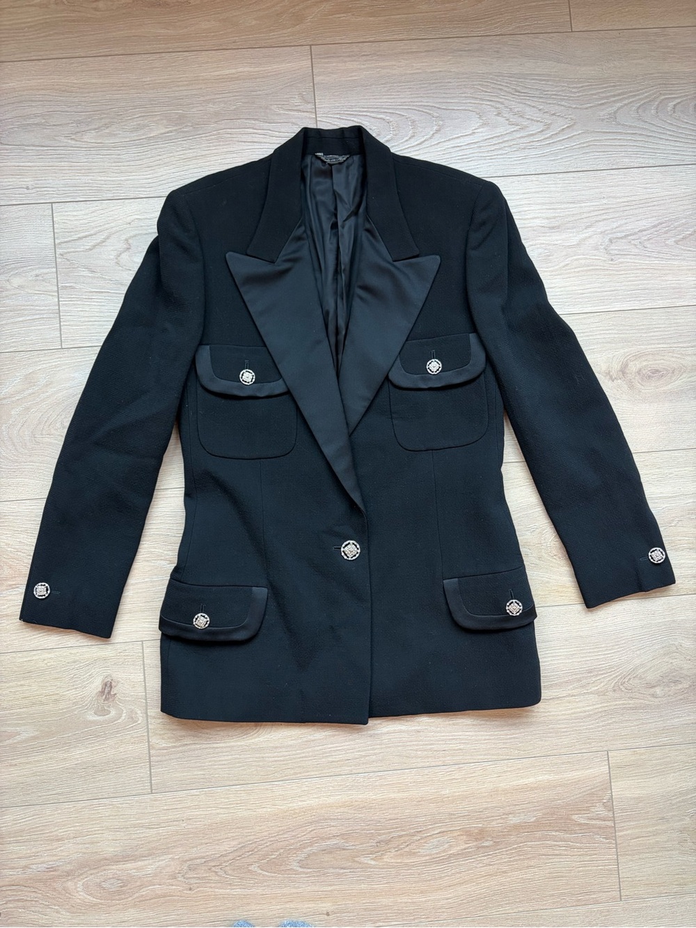 Women's Black Satin-Lapel Blazer made in Italy by Isante Gianni Versace size 6